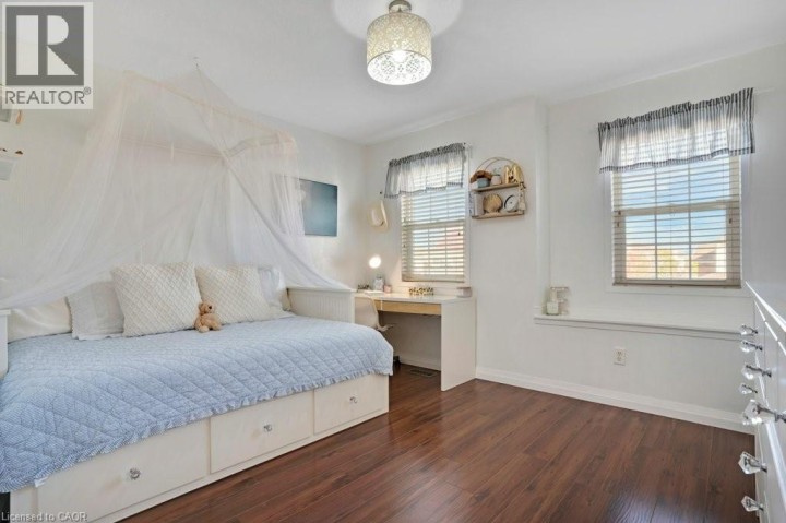 Photo 30 at 4 Swift Crescent, Cambridge