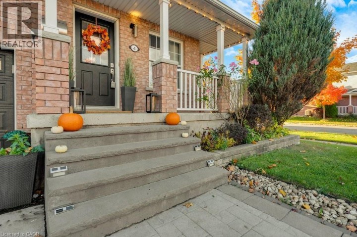 Photo 6 at 4 Swift Crescent, Cambridge