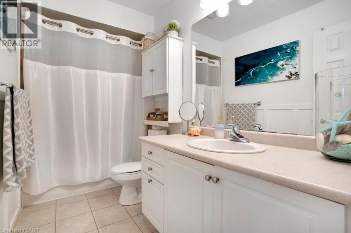 Photo 27 at 4 Swift Crescent, Cambridge