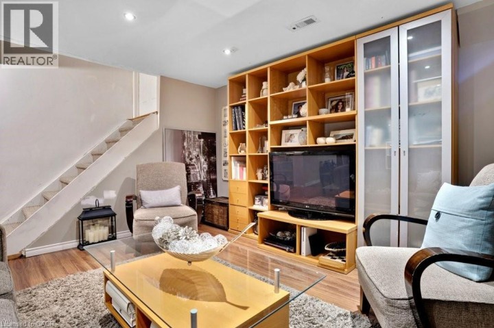 Photo 36 at 4 Swift Crescent, Cambridge