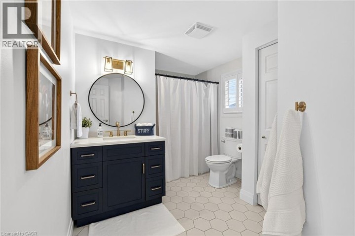 Photo 26 at 28 Endeavour Drive, Cambridge