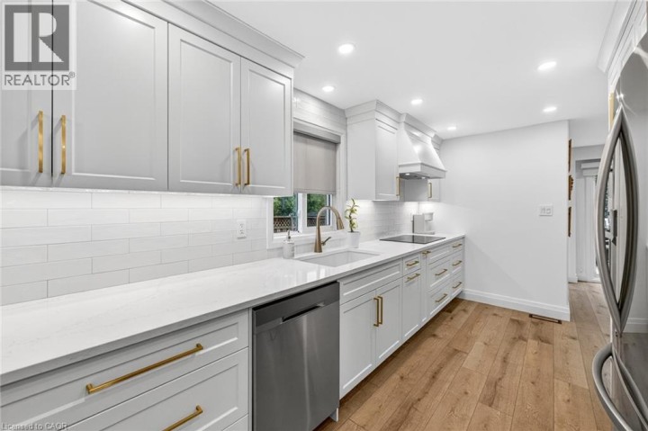 Photo 7 at 28 Endeavour Drive, Cambridge