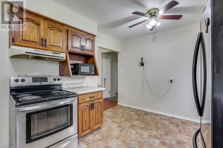 Photo 14 at 110 Alison Avenue, Cambridge