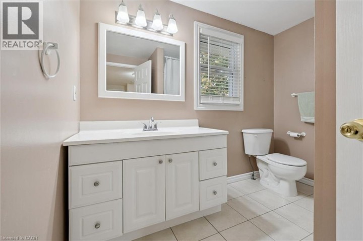 Photo 32 at 35 Edgemere Drive, Cambridge