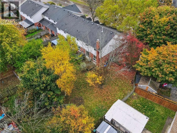 Photo 4 at 35 Edgemere Drive, Cambridge