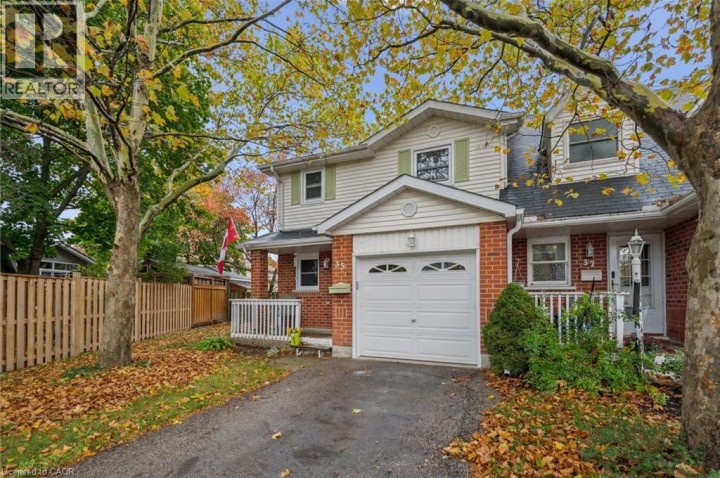 Photo 5 at 35 Edgemere Drive, Cambridge