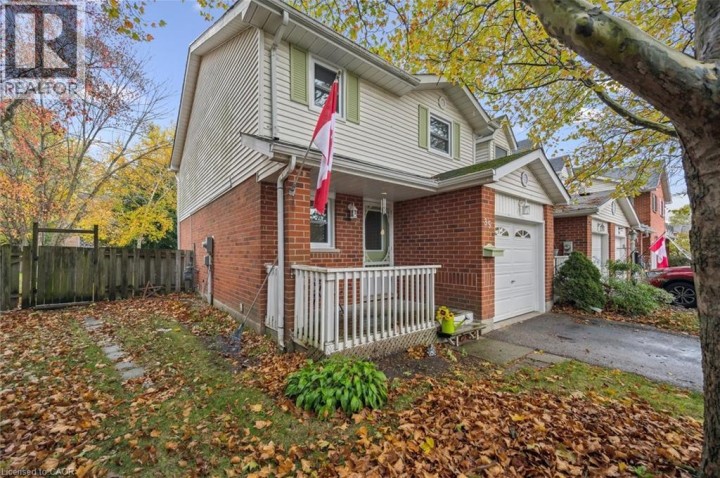 Photo 6 at 35 Edgemere Drive, Cambridge