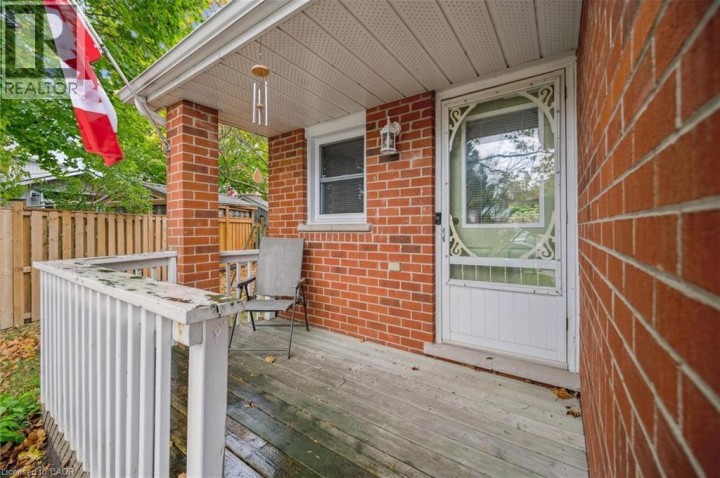 Photo 8 at 35 Edgemere Drive, Cambridge