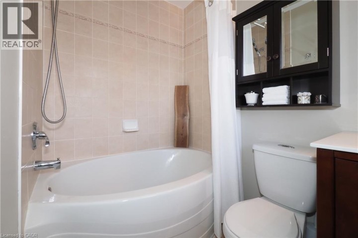 Photo 30 at 17 Grosvenor N/a Lane, Cambridge