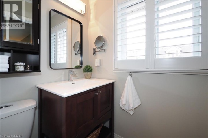 Photo 32 at 17 Grosvenor N/a Lane, Cambridge