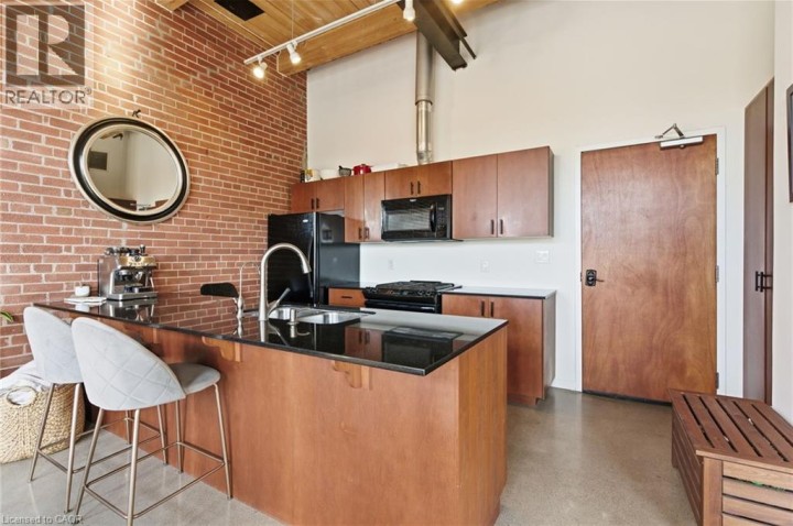 Photo 10 at 85 SPRUCE Street N 203, Cambridge