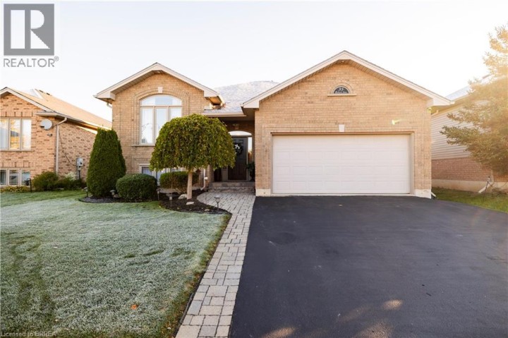 Photo 1 at 35 Osborn Avenue, Brantford