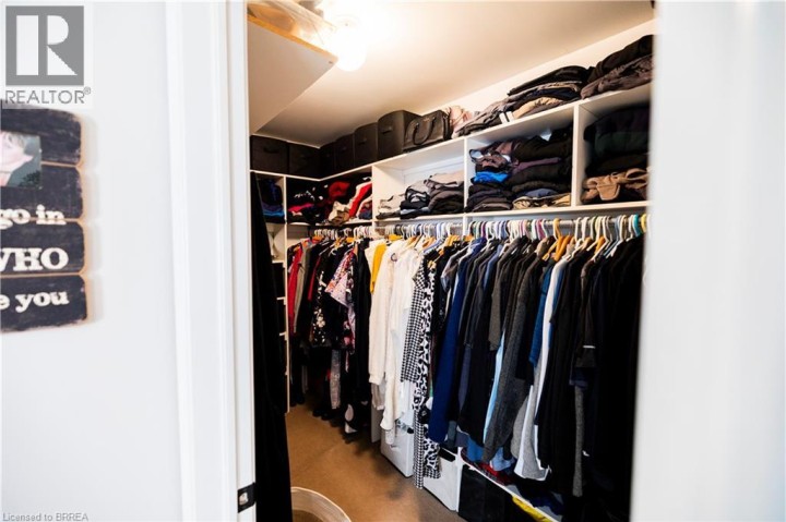 Photo 21 at 35 Osborn Avenue, Brantford