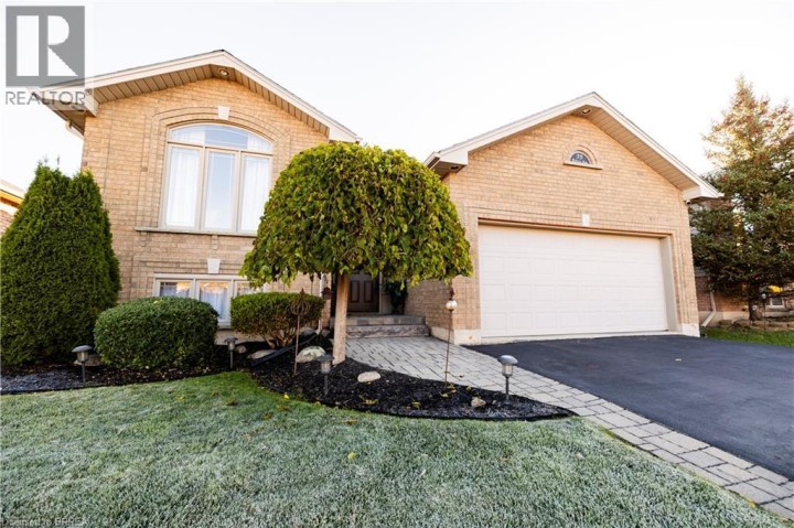 Photo 3 at 35 Osborn Avenue, Brantford