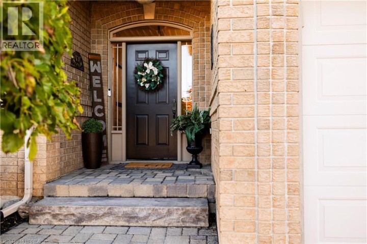 Photo 6 at 35 Osborn Avenue, Brantford