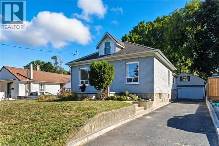 Photo 2 at 81 Beech Avenue, Cambridge