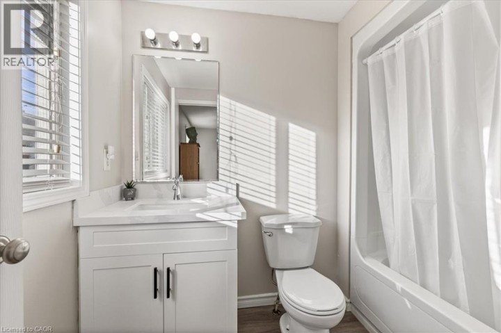 Photo 14 at 269 Mcmeeken Drive, Cambridge