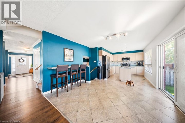 Photo 14 at 132 Blackburn Drive, Brantford