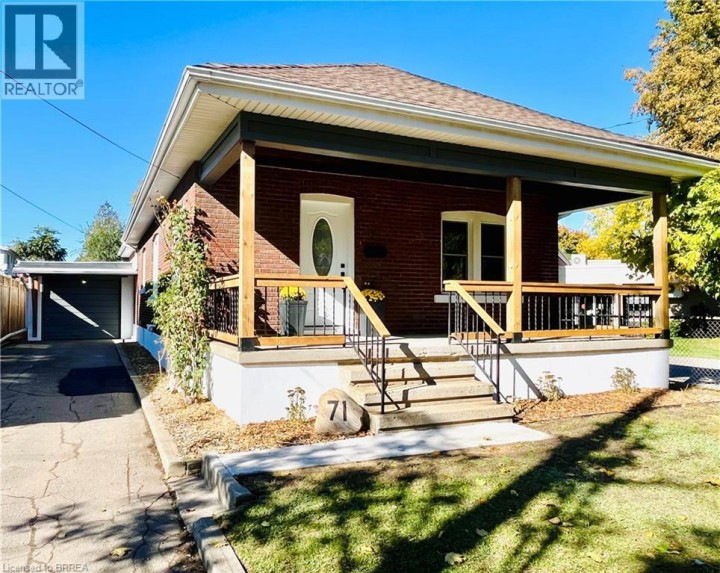 Photo 1 at 71 Sherwood Drive, Brantford