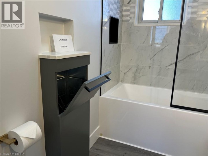 Photo 19 at 71 Sherwood Drive, Brantford