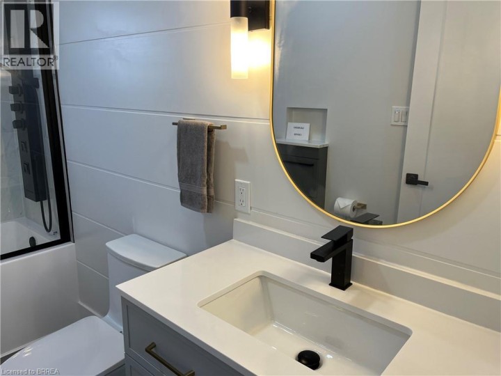 Photo 20 at 71 Sherwood Drive, Brantford