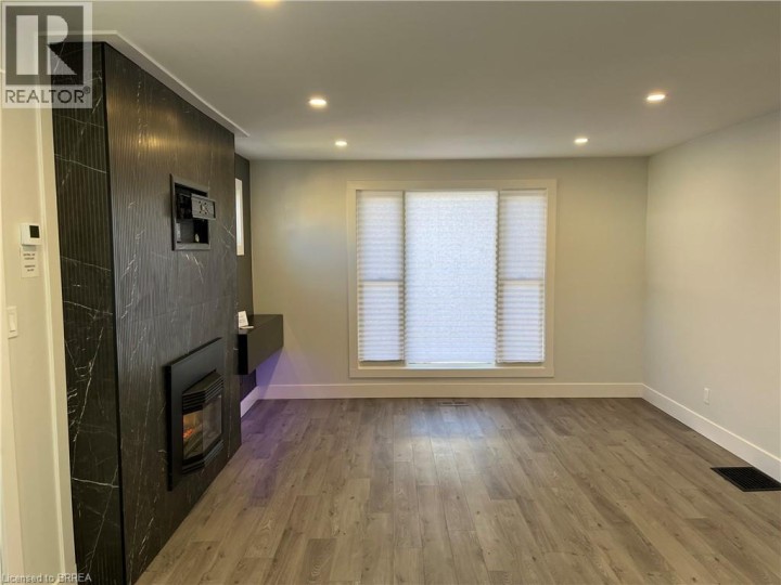 Photo 22 at 71 Sherwood Drive, Brantford