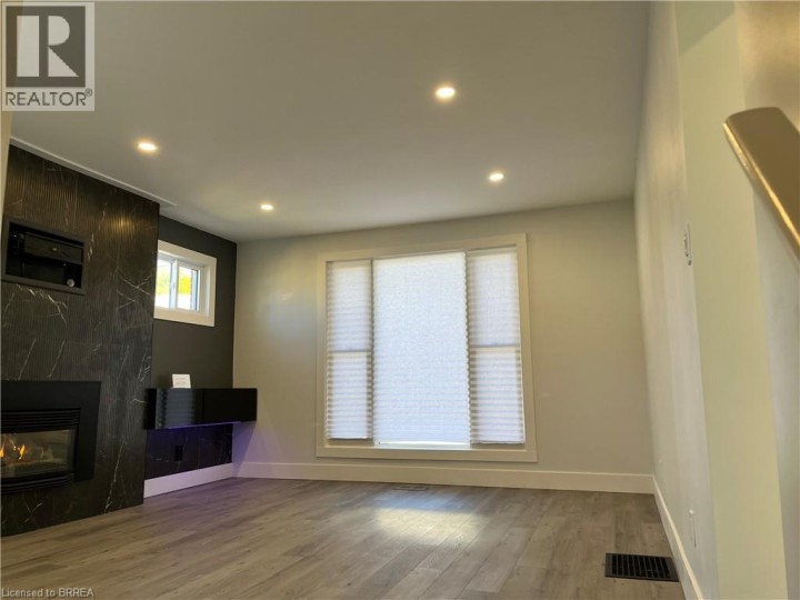 Photo 24 at 71 Sherwood Drive, Brantford