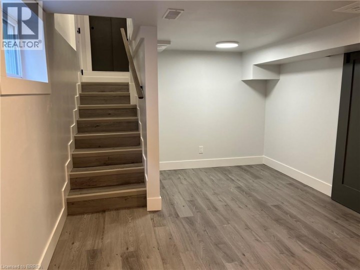 Photo 29 at 71 Sherwood Drive, Brantford