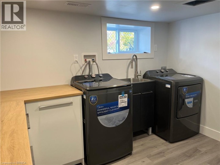 Photo 37 at 71 Sherwood Drive, Brantford