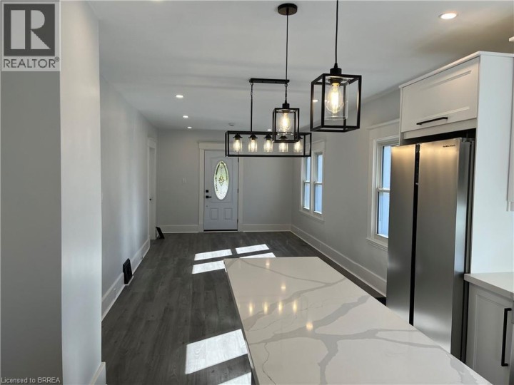 Photo 6 at 71 Sherwood Drive, Brantford