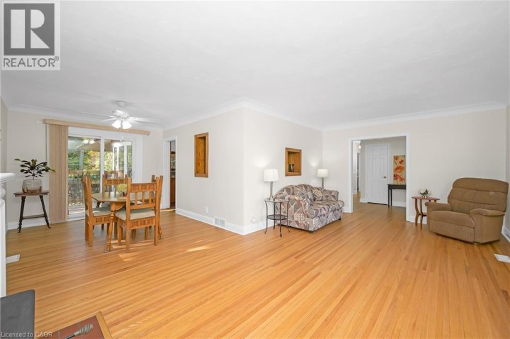 Photo 9 at 32 Park Road S, Brantford