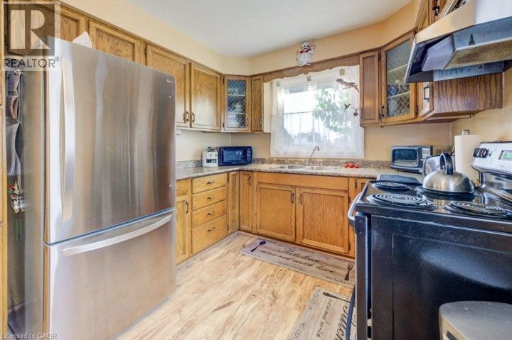 Photo 9 at 87 Southwood Drive, Cambridge