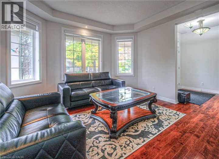 Photo 4 at 47 Dellgrove Circle, Cambridge