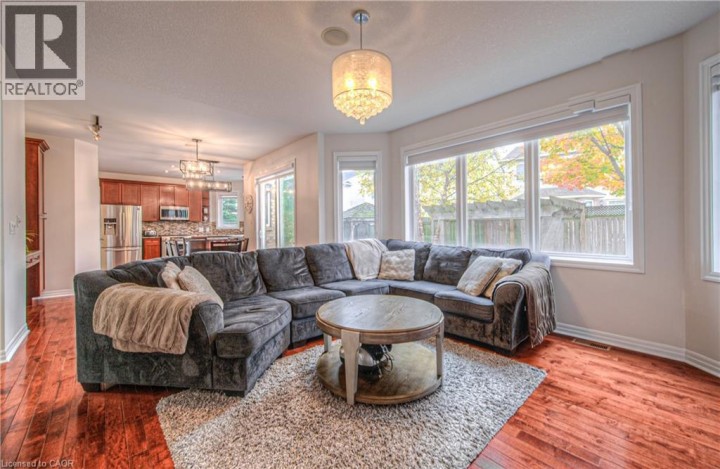 Photo 9 at 47 Dellgrove Circle, Cambridge