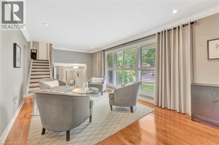 Photo 10 at 35 Shalfleet Boulevard, Brantford