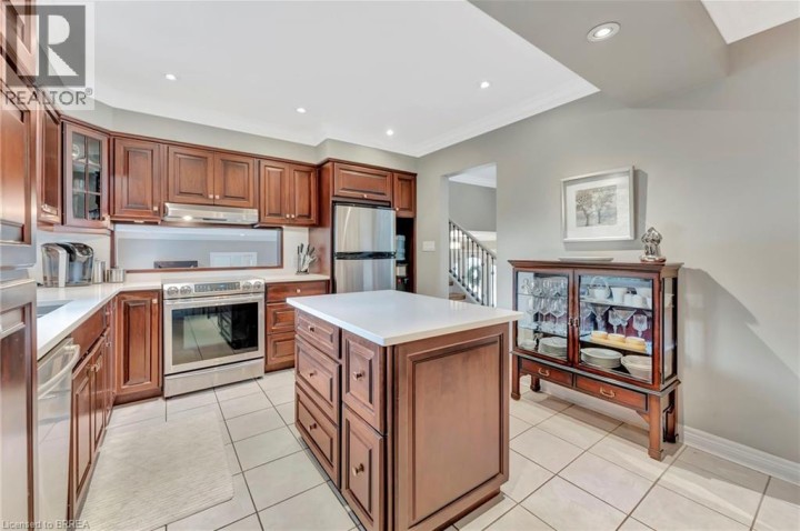 Photo 13 at 35 Shalfleet Boulevard, Brantford