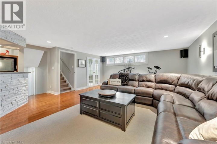 Photo 24 at 35 Shalfleet Boulevard, Brantford