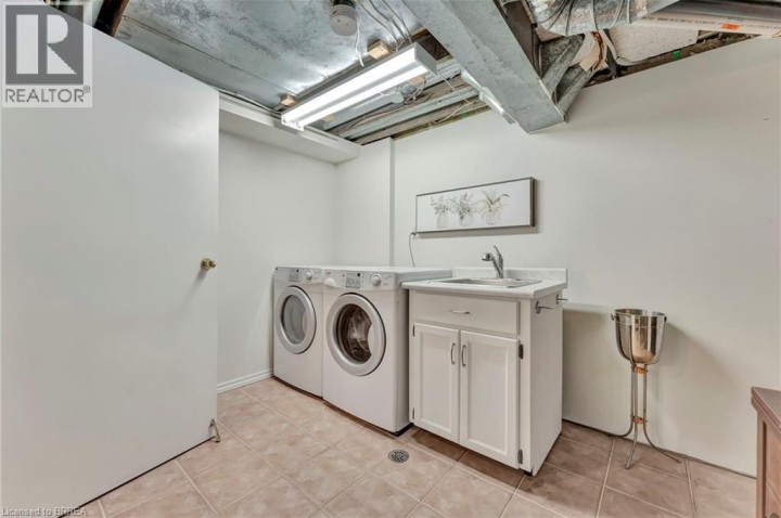 Photo 28 at 35 Shalfleet Boulevard, Brantford