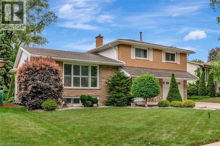 Photo 3 at 35 Shalfleet Boulevard, Brantford