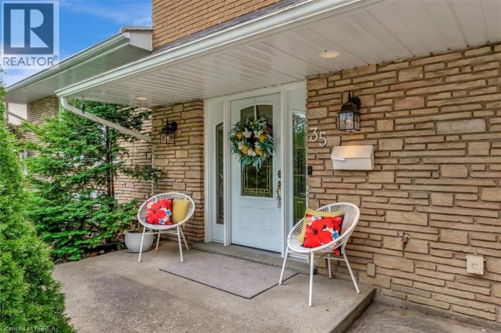 Photo 4 at 35 Shalfleet Boulevard, Brantford