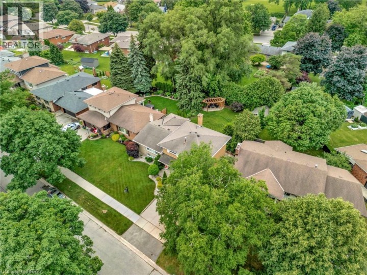 Photo 46 at 35 Shalfleet Boulevard, Brantford