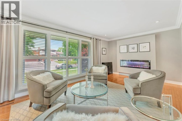 Photo 9 at 35 Shalfleet Boulevard, Brantford