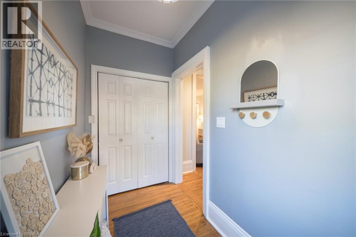 Photo 8 at 35 Murray Street, Brantford