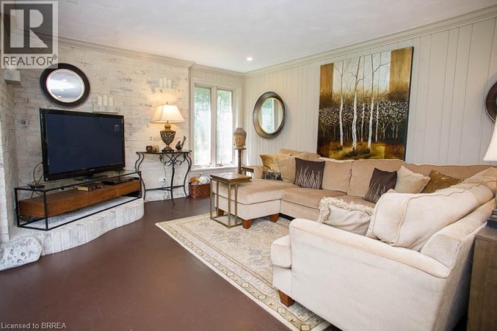 Photo 16 at 92 Highland Drive, Brantford