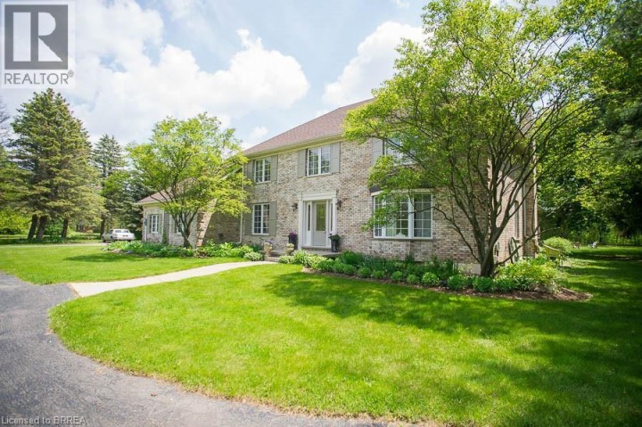 Photo 2 at 92 Highland Drive, Brantford