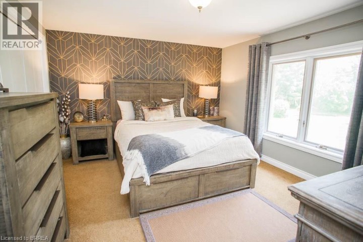 Photo 24 at 92 Highland Drive, Brantford