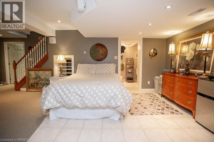 Photo 37 at 92 Highland Drive, Brantford