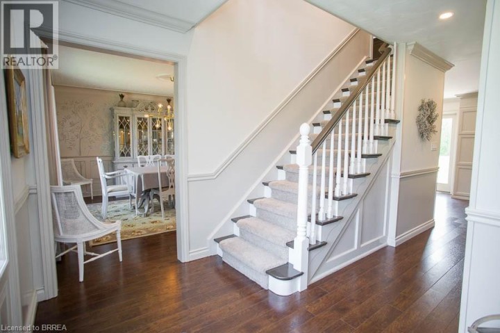 Photo 5 at 92 Highland Drive, Brantford