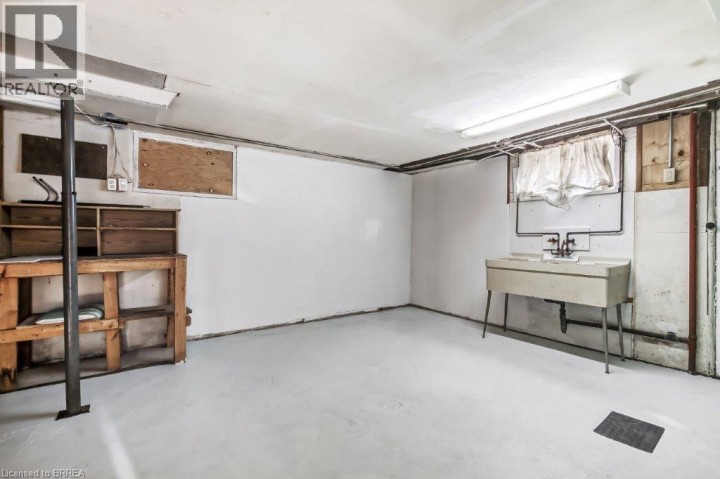 Photo 18 at 25 Henry Street, Brantford