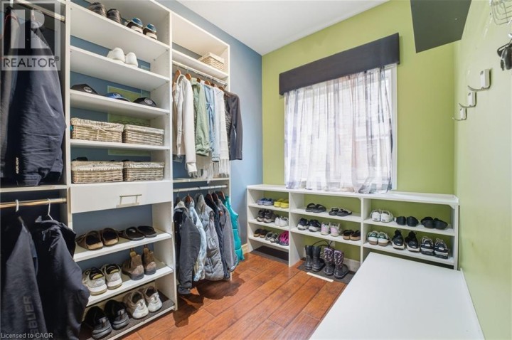 Photo 17 at 254 Kerwood Drive, Cambridge